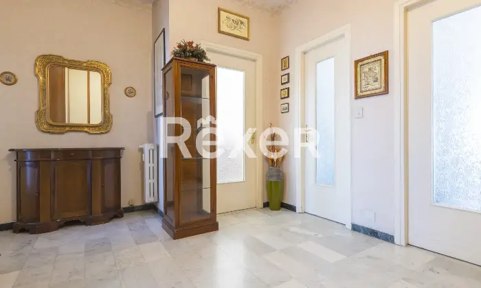 Rexer-Torino-PIAZZA-RIVOLI-QUADRILOCALE-PIANO-ALTO-Altro