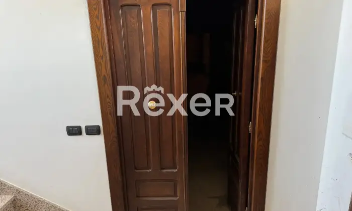Rexer-San-Vito-Sullo-Ionio-Spaziosa-casa-indipendente-con-due-garage-giardino-e-ambienti-da-personalizzare-Altro