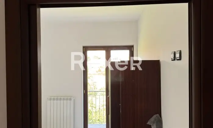 Rexer-San-Vito-Sullo-Ionio-Spaziosa-casa-indipendente-con-due-garage-giardino-e-ambienti-da-personalizzare-Altro