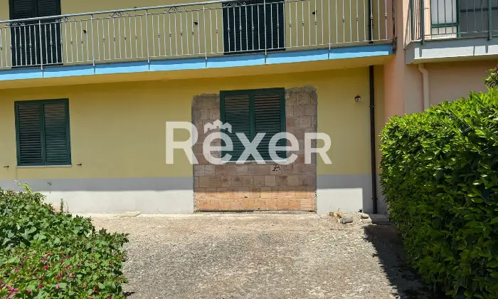 Rexer-San-Vito-Sullo-Ionio-Spaziosa-casa-indipendente-con-due-garage-giardino-e-ambienti-da-personalizzare-Altro