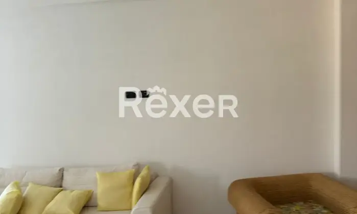 Rexer-San-Vito-Sullo-Ionio-Spaziosa-casa-indipendente-con-due-garage-giardino-e-ambienti-da-personalizzare-Altro