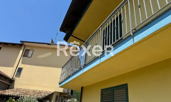 Rexer-San-Vito-Sullo-Ionio-Spaziosa-casa-indipendente-con-due-garage-giardino-e-ambienti-da-personalizzare-Altro