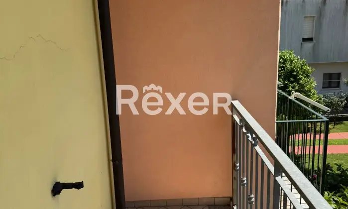 Rexer-San-Vito-Sullo-Ionio-Spaziosa-casa-indipendente-con-due-garage-giardino-e-ambienti-da-personalizzare-Altro