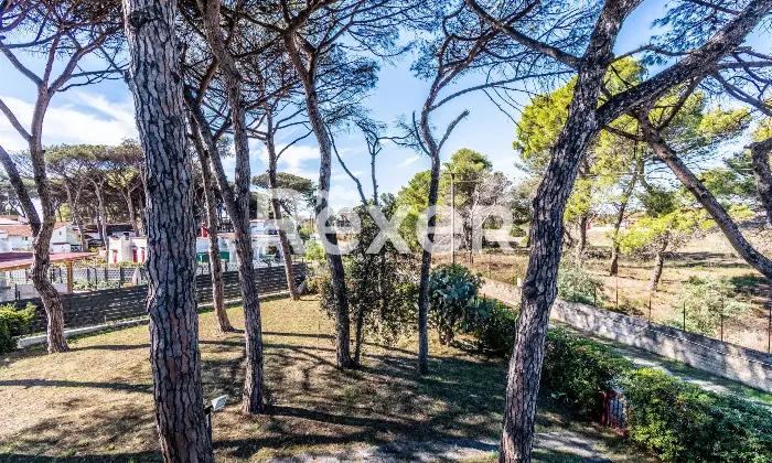 Rexer-Mondragone-Villa-con-giardino-privato-e-ampio-terrazzo-in-localit-Pineta-Riviera-Mondragone-CE-Altro