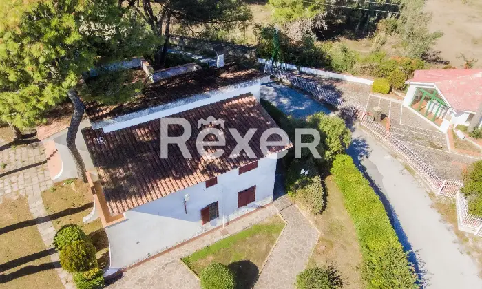 Rexer-Mondragone-Villa-con-giardino-privato-e-ampio-terrazzo-in-localit-Pineta-Riviera-Mondragone-CE-Altro
