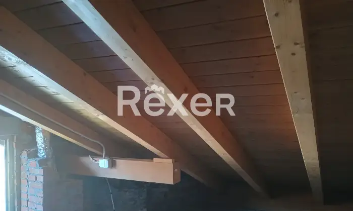 Rexer-Comerio-Fabbricato-cieloterra-con-giardino-Altro