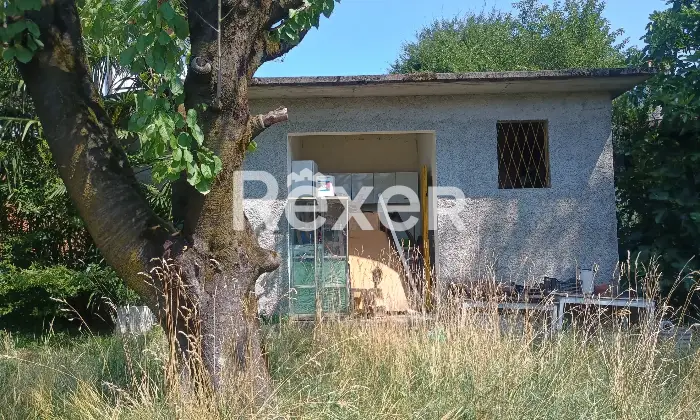 Rexer-Comerio-Fabbricato-cieloterra-con-giardino-Altro