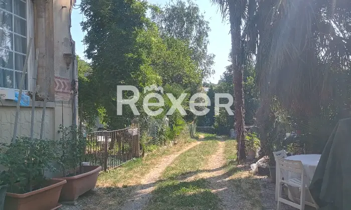 Rexer-Comerio-Fabbricato-cieloterra-con-giardino-Altro