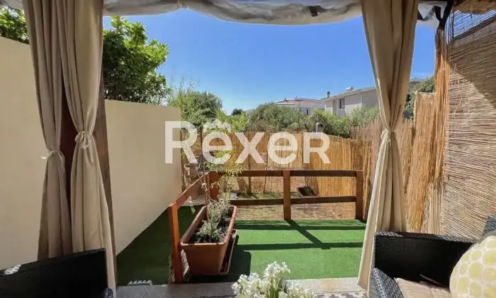 Rexer-Castelsardo-Bilocale-con-ampia-veranda-e-giardino-privato-a-circa-metri-dal-mare-a-Lu-Bagnu-Castelsardo-Altro