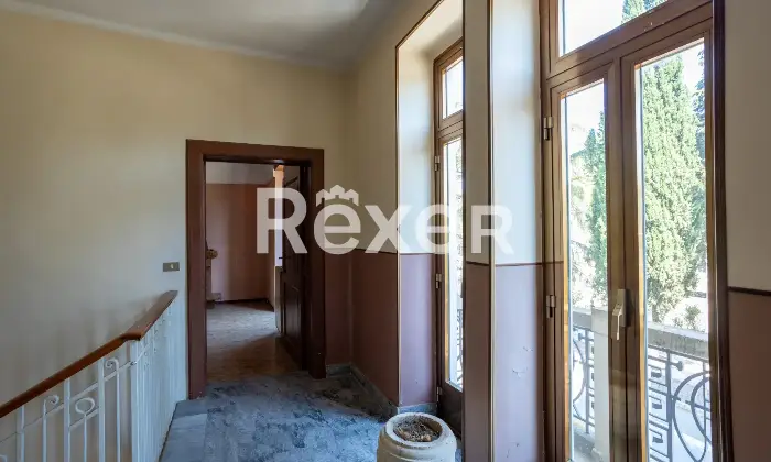 Rexer-Palazzo-San-Gervasio-Eleganza-indipendenza-e-grandi-spazi-nel-cuore-di-Palazzo-San-Gervasio-Altro