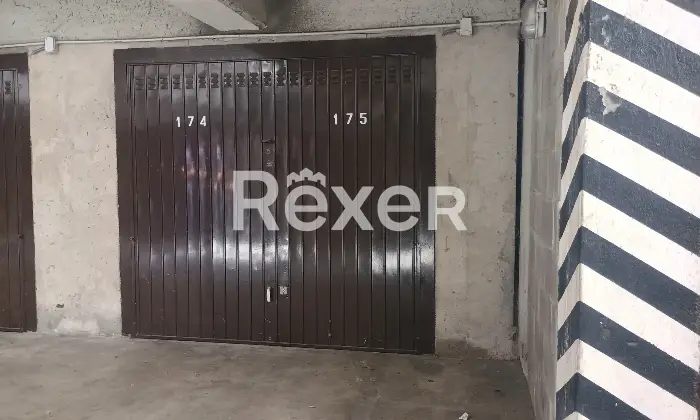 Rexer-Como-NUDA-PROPRIETA-in-condominio-signorile-con-portineria-Altro