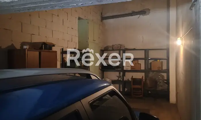 Rexer-Como-NUDA-PROPRIETA-in-condominio-signorile-con-portineria-Altro