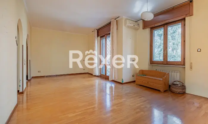 Rexer-Roma-TALENTI-ADA-NEGRI-silenzioso-appartamento-di-mq-con-cantina-e-parcheggio-Altro
