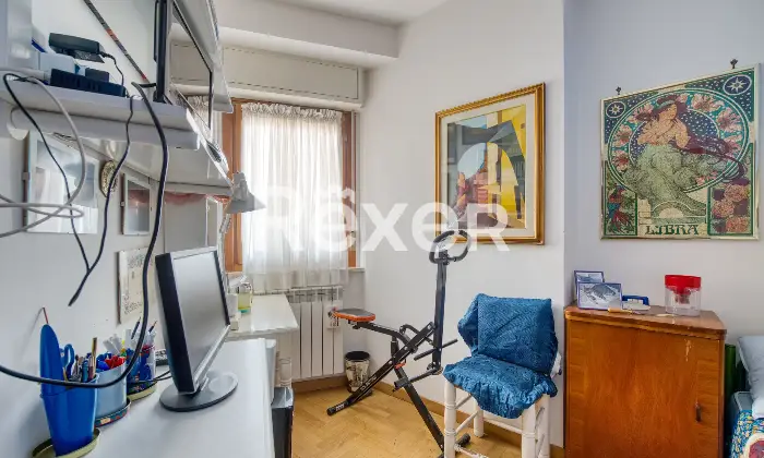 Rexer-Terni-Trilocale-al-sesto-piano-con-terrazzo-balcone-e-box-auto-Altro
