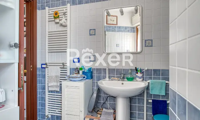 Rexer-Terni-Trilocale-al-sesto-piano-con-terrazzo-balcone-e-box-auto-Altro