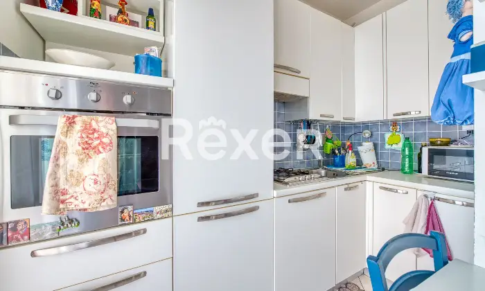 Rexer-Terni-Trilocale-al-sesto-piano-con-terrazzo-balcone-e-box-auto-Altro
