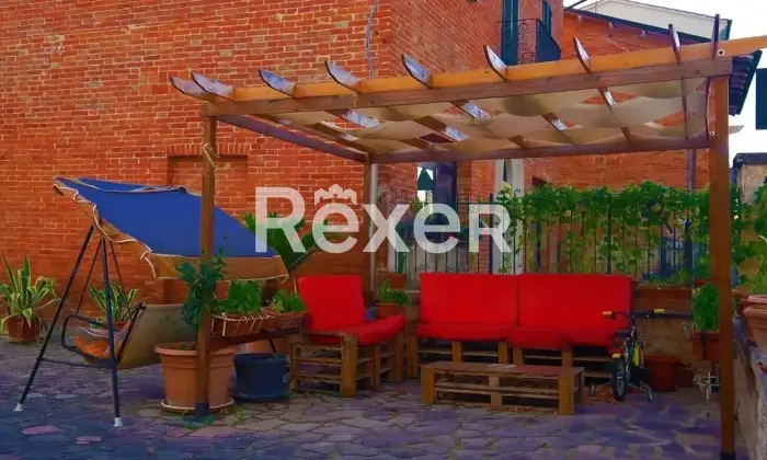 Rexer-Montepulciano-Montepulciano-Ampia-casa-su-due-livelli-con-terreno-edificabile-e-impianto-fotovoltaico-Altro