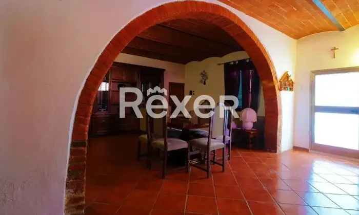 Rexer-Montepulciano-Montepulciano-Ampia-casa-su-due-livelli-con-terreno-edificabile-e-impianto-fotovoltaico-Altro