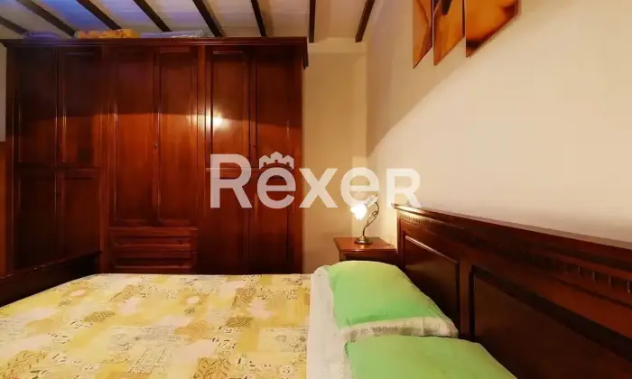 Rexer-Montepulciano-Montepulciano-Ampia-casa-su-due-livelli-con-terreno-edificabile-e-impianto-fotovoltaico-Altro