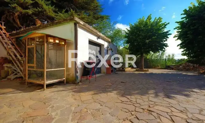 Rexer-Montepulciano-Montepulciano-Ampia-casa-su-due-livelli-con-terreno-edificabile-e-impianto-fotovoltaico-Altro