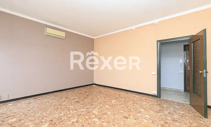 Rexer-Genova-UNICO-APPARTAMENTO-CON-VISTA-STREPITOSA-SULLA-CITTA-Altro