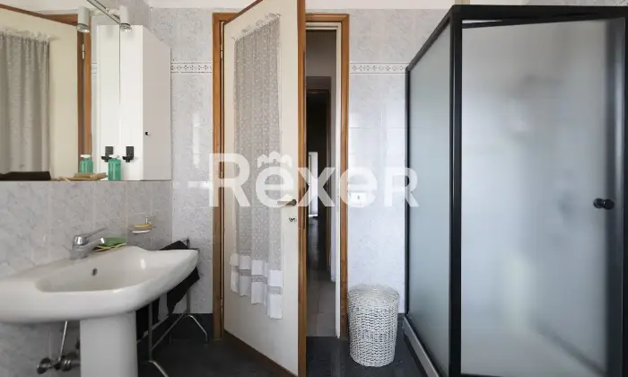 Rexer-Vaprio-dAdda-Ampia-propriet-con-due-unit-abitative-rustico-e-grande-giardino-terrazzato-Altro