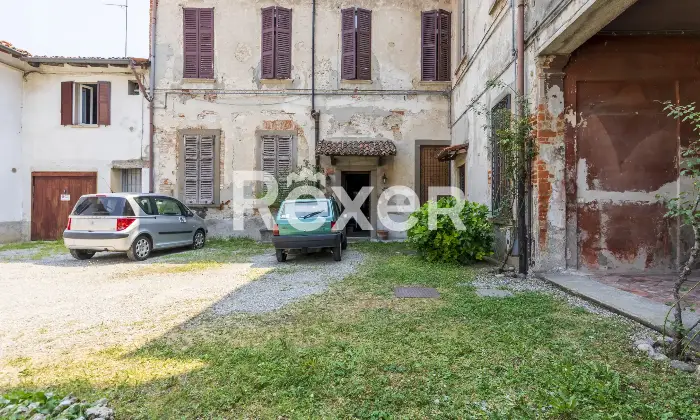 Rexer-Vaprio-dAdda-Ampia-propriet-con-due-unit-abitative-rustico-e-grande-giardino-terrazzato-Altro
