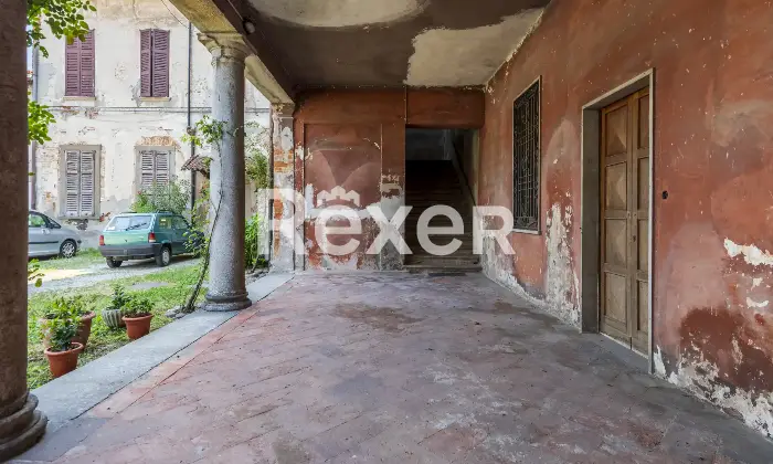 Rexer-Vaprio-dAdda-Ampia-propriet-con-due-unit-abitative-rustico-e-grande-giardino-terrazzato-Altro