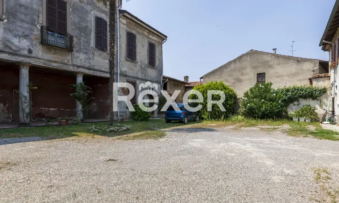 Rexer-Vaprio-dAdda-Ampia-propriet-con-due-unit-abitative-rustico-e-grande-giardino-terrazzato-Altro