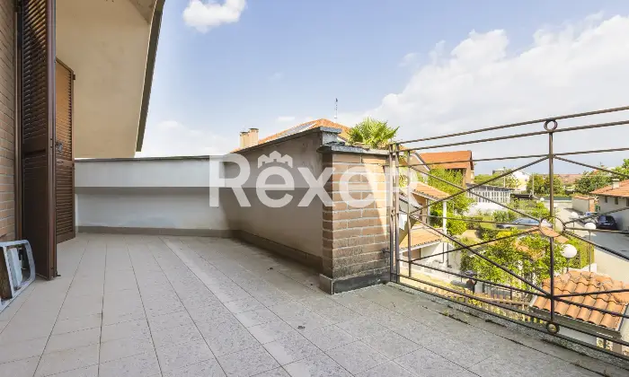 Rexer-Ceretta-porzione-di-villa-bifamiliare-Altro
