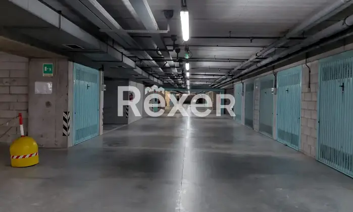 Rexer-Genova-Proponiamo-in-vendita-box-auto-di-mq-situato-nel-complesso-della-Fiumara-in-posizione-c