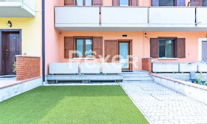 Rexer-Concesio-VILLA-A-SCHIERA-PORZIONE-CENTRALE-Altro