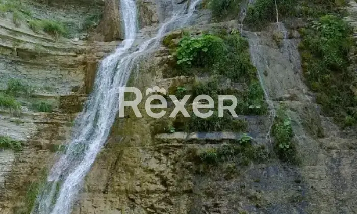 Rexer-Badia-Tedalda-Badia-Tedalda-AR-Due-abitazioni-in-pietra-con-doppi-giardini-vista-panoramica-e-possibilit-di-terreno-e-stalla-Altro