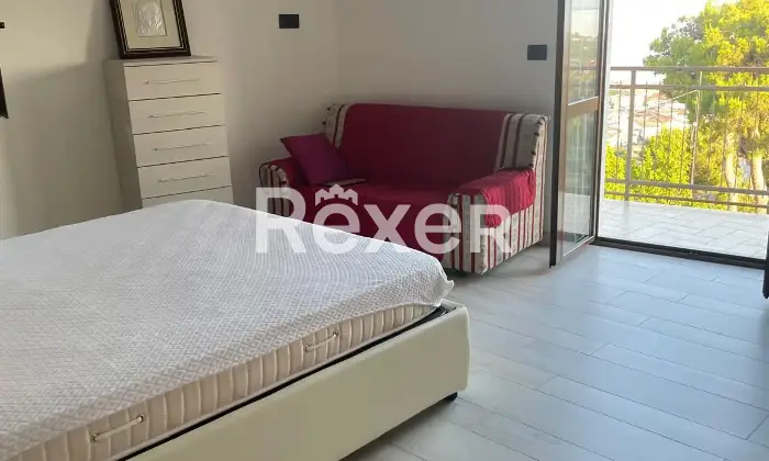 Rexer-Trebisacce-Ampio-appartamento-ristrutturato-con-balcone-perimetrale-e-magazzino-al-piano-terra-Altro