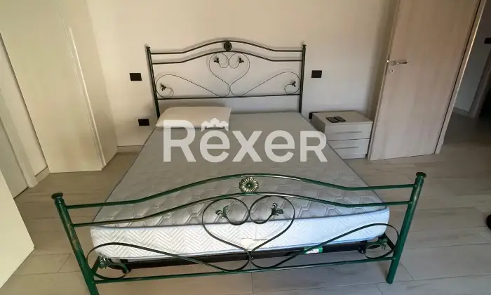 Rexer-Trebisacce-Ampio-appartamento-ristrutturato-con-balcone-perimetrale-e-magazzino-al-piano-terra-Altro