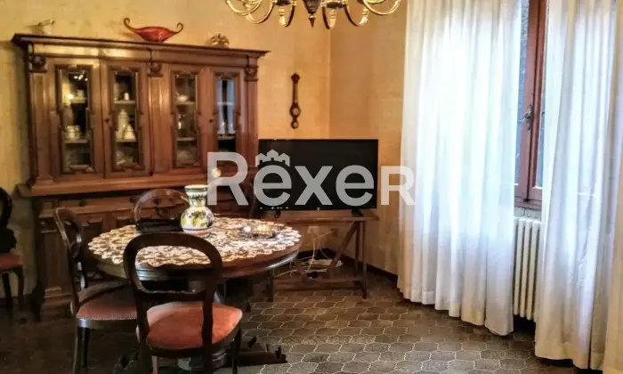 Rexer-Reggello-Tosi-Opportunit-dinvestimento-con-appartamento-e-fondo-commerciale-locato-Altro