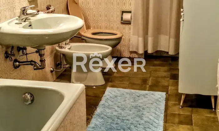 Rexer-Reggello-Tosi-Opportunit-dinvestimento-con-appartamento-e-fondo-commerciale-locato-Altro