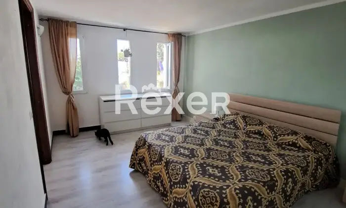 Rexer-Massa-Vendesi-villa-con-giardino-e-vigneto-Via-Grottini-Massa-MS-Altro