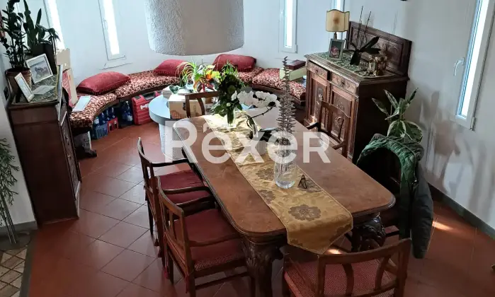 Rexer-Massa-Vendesi-villa-con-giardino-e-vigneto-Via-Grottini-Massa-MS-Altro