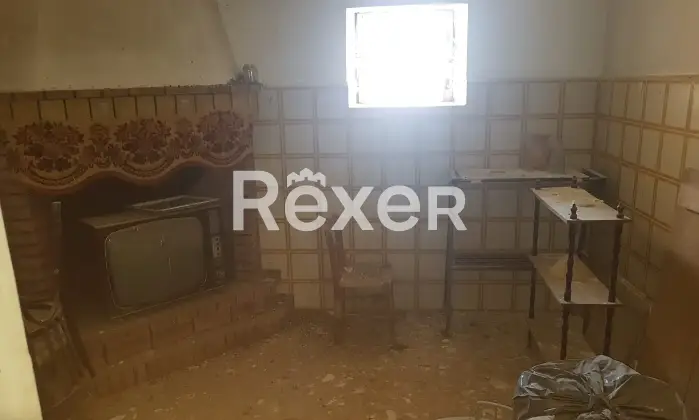 Rexer-Villa-Castelli-Vendesi-casa-indipendente-su-tre-livelli-Via-Vito-Santoro-Villa-Castelli-BR-Altro