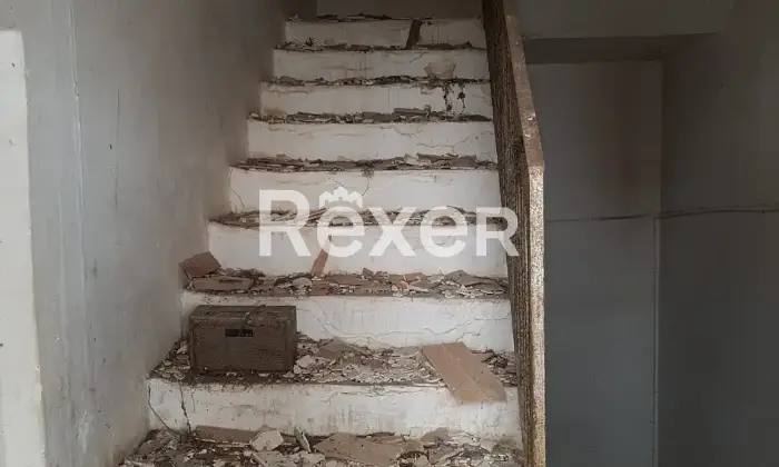 Rexer-Villa-Castelli-Vendesi-casa-indipendente-su-tre-livelli-Via-Vito-Santoro-Villa-Castelli-BR-Altro