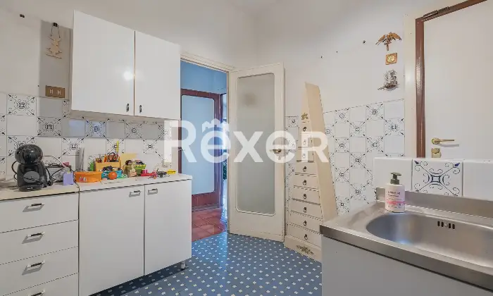 Rexer-Roma-Vendesi-appartamento-Via-Gradoli-Altro