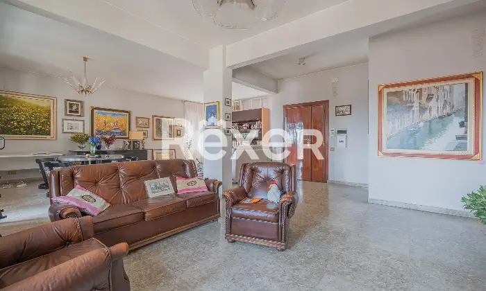 Rexer-Roma-Vendesi-appartamento-Via-Gradoli-Altro