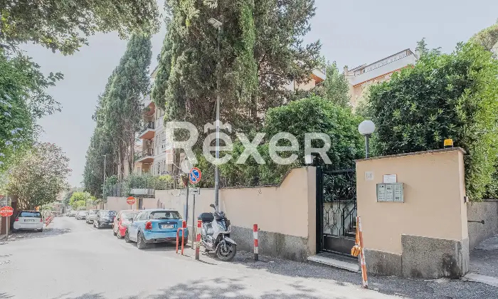 Rexer-Roma-Vendesi-appartamento-Via-Gradoli-Altro