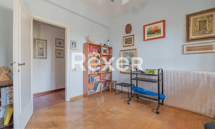 Rexer-Roma-Vendesi-appartamento-Via-Gradoli-Altro