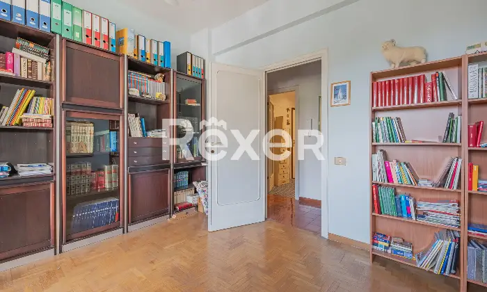 Rexer-Roma-Vendesi-appartamento-Via-Gradoli-Altro