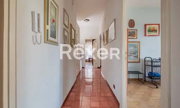 Rexer-Roma-Vendesi-appartamento-Via-Gradoli-Altro