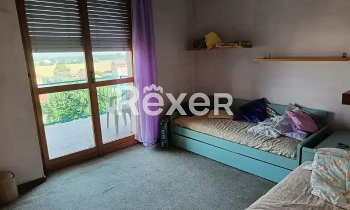 Rexer-Alessandria-Ampio-appartamento-di-mq-al-penultimo-piano-con-tre-balconi-box-auto-e-vista-aperta-Altro