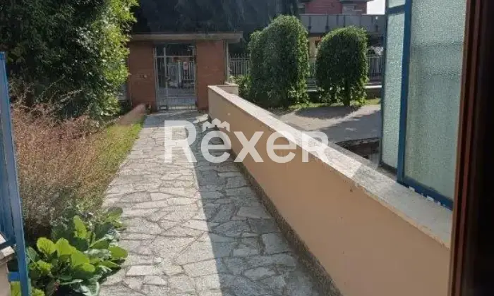 Rexer-Alessandria-Ampio-appartamento-di-mq-al-penultimo-piano-con-tre-balconi-box-auto-e-vista-aperta-Altro