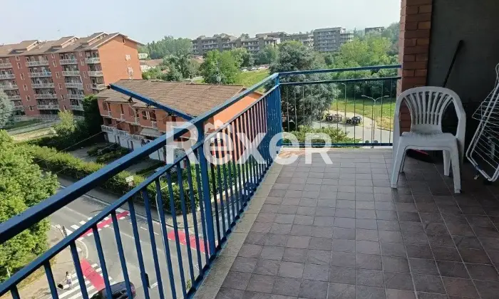 Rexer-Alessandria-Ampio-appartamento-di-mq-al-penultimo-piano-con-tre-balconi-box-auto-e-vista-aperta-Altro
